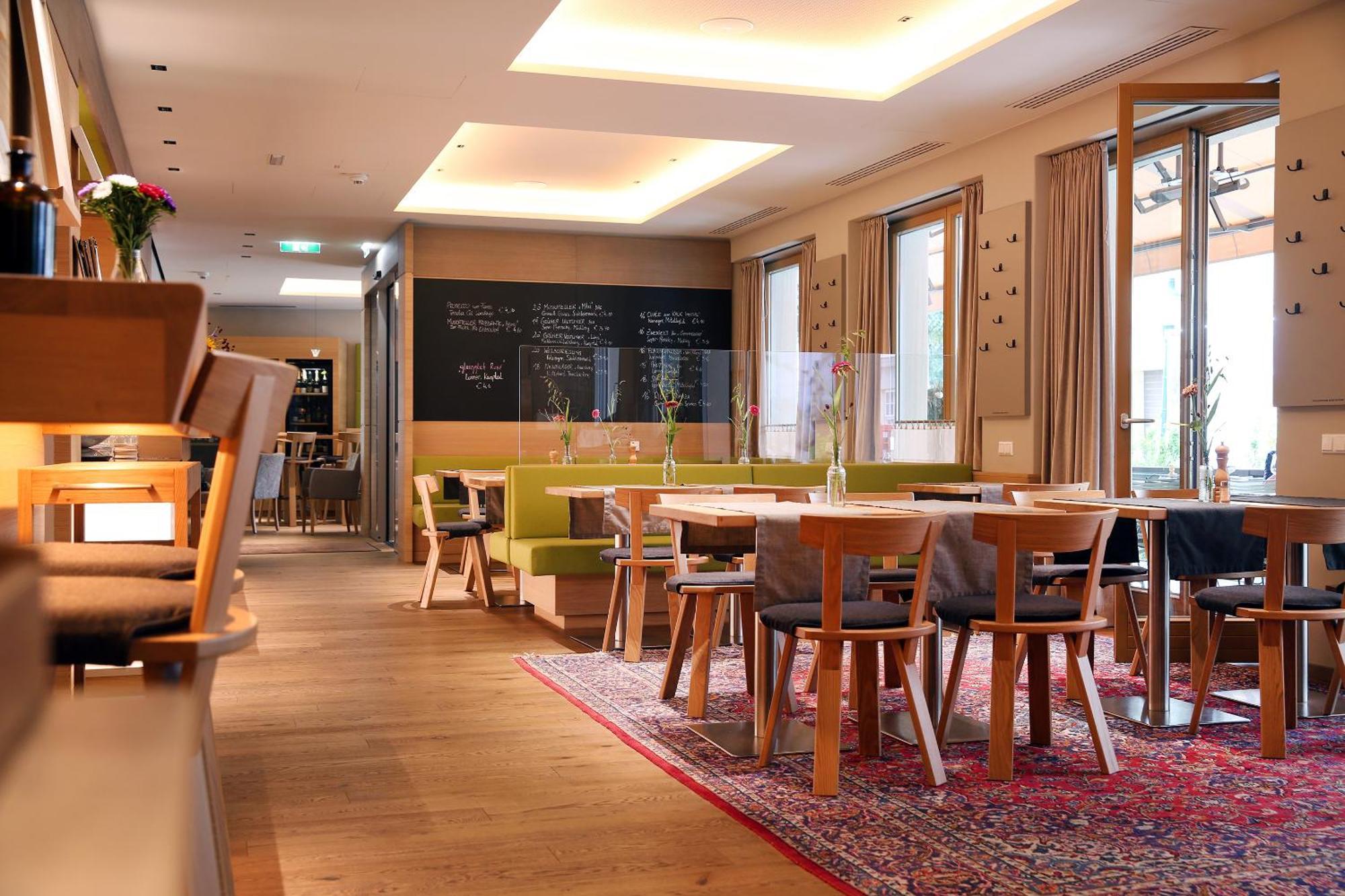 Hotel Babenbergerhof Modling Bagian luar foto
