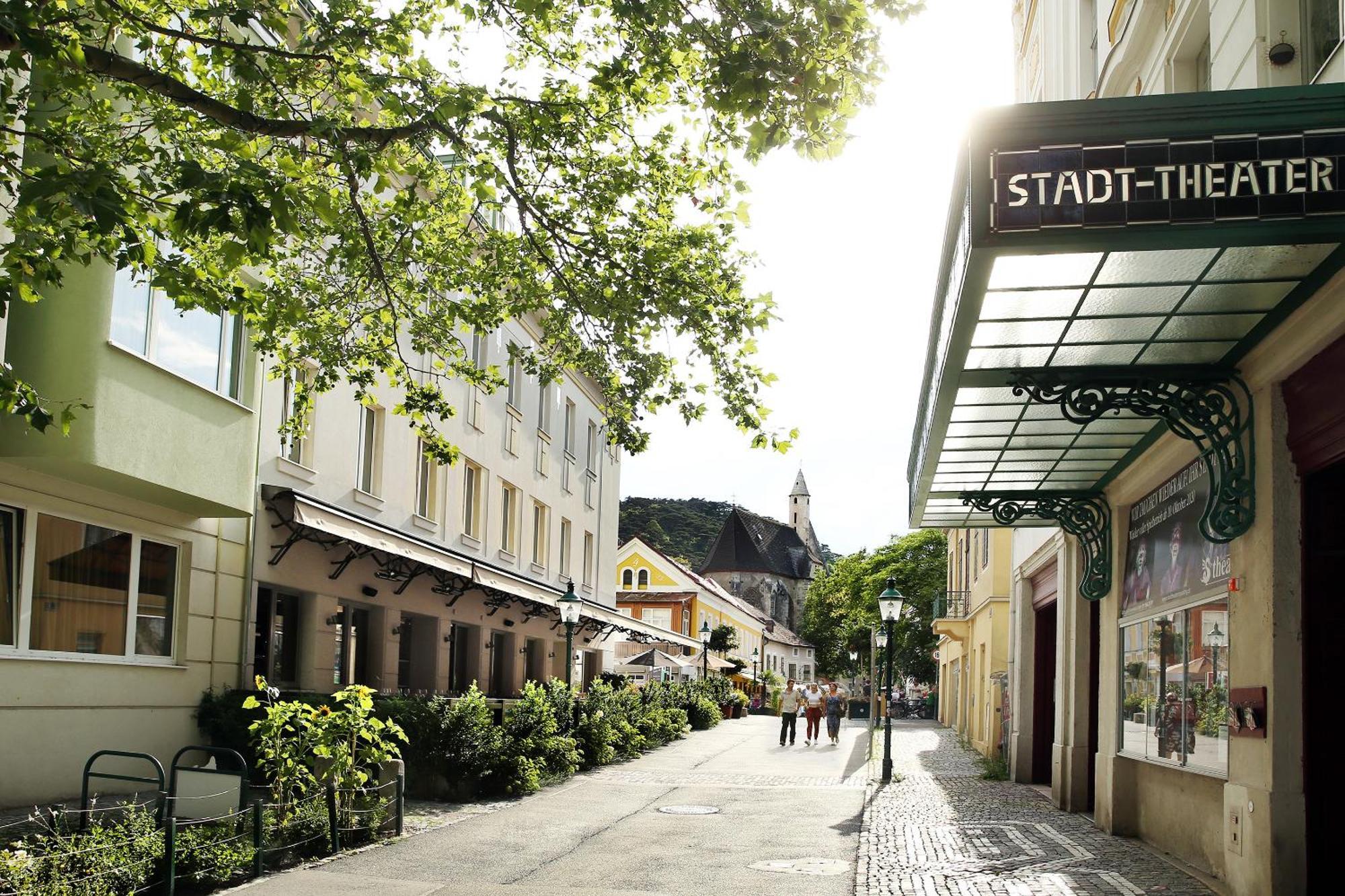 Hotel Babenbergerhof Modling Bagian luar foto