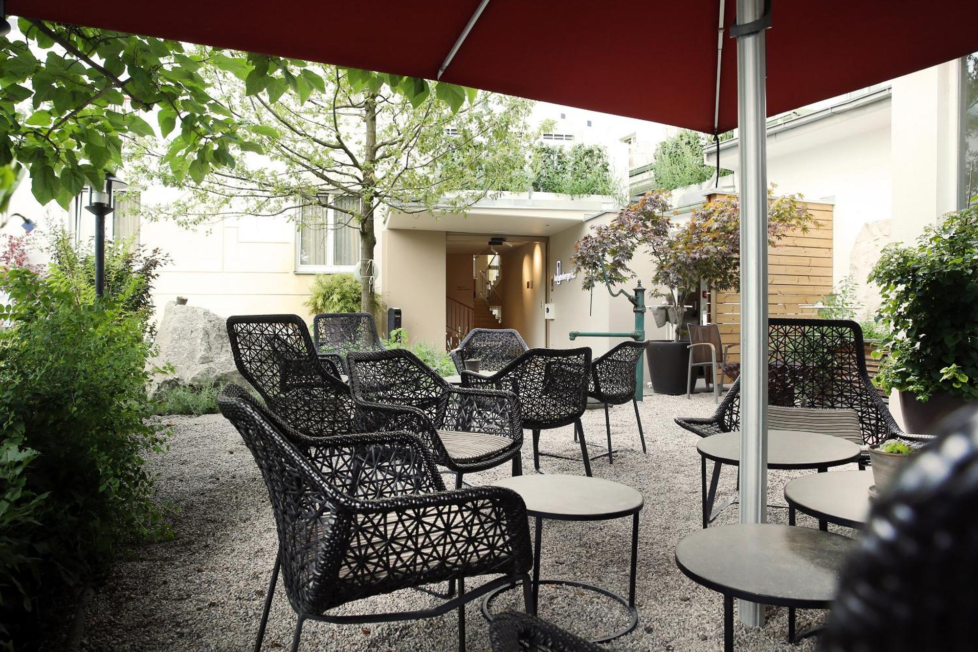 Hotel Babenbergerhof Modling Bagian luar foto